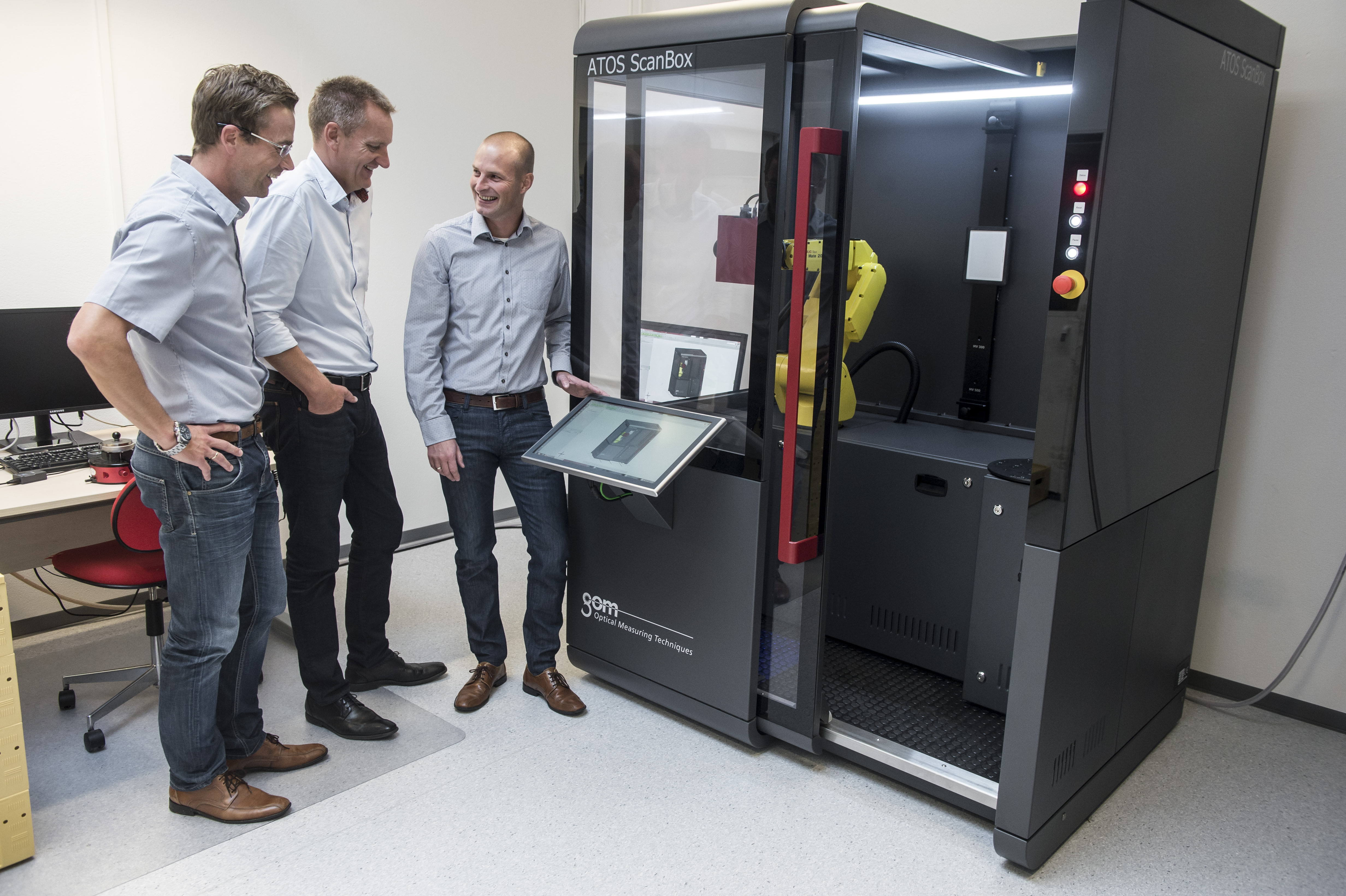 HN Group har investeret i den fuldautomatisk ATOS ScanBox 4105